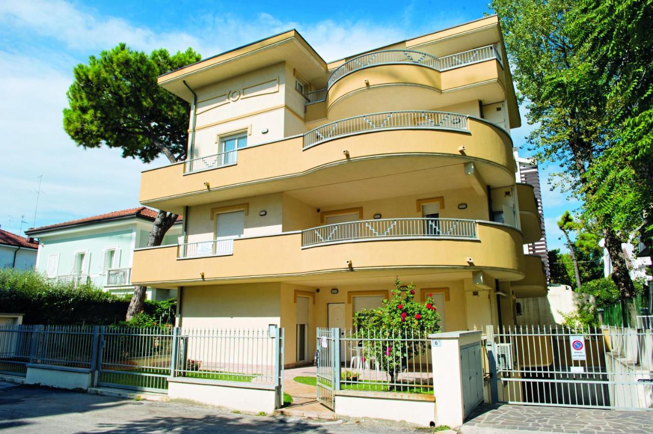 Residenza Raggio Appartement Riccione Buitenkant foto
