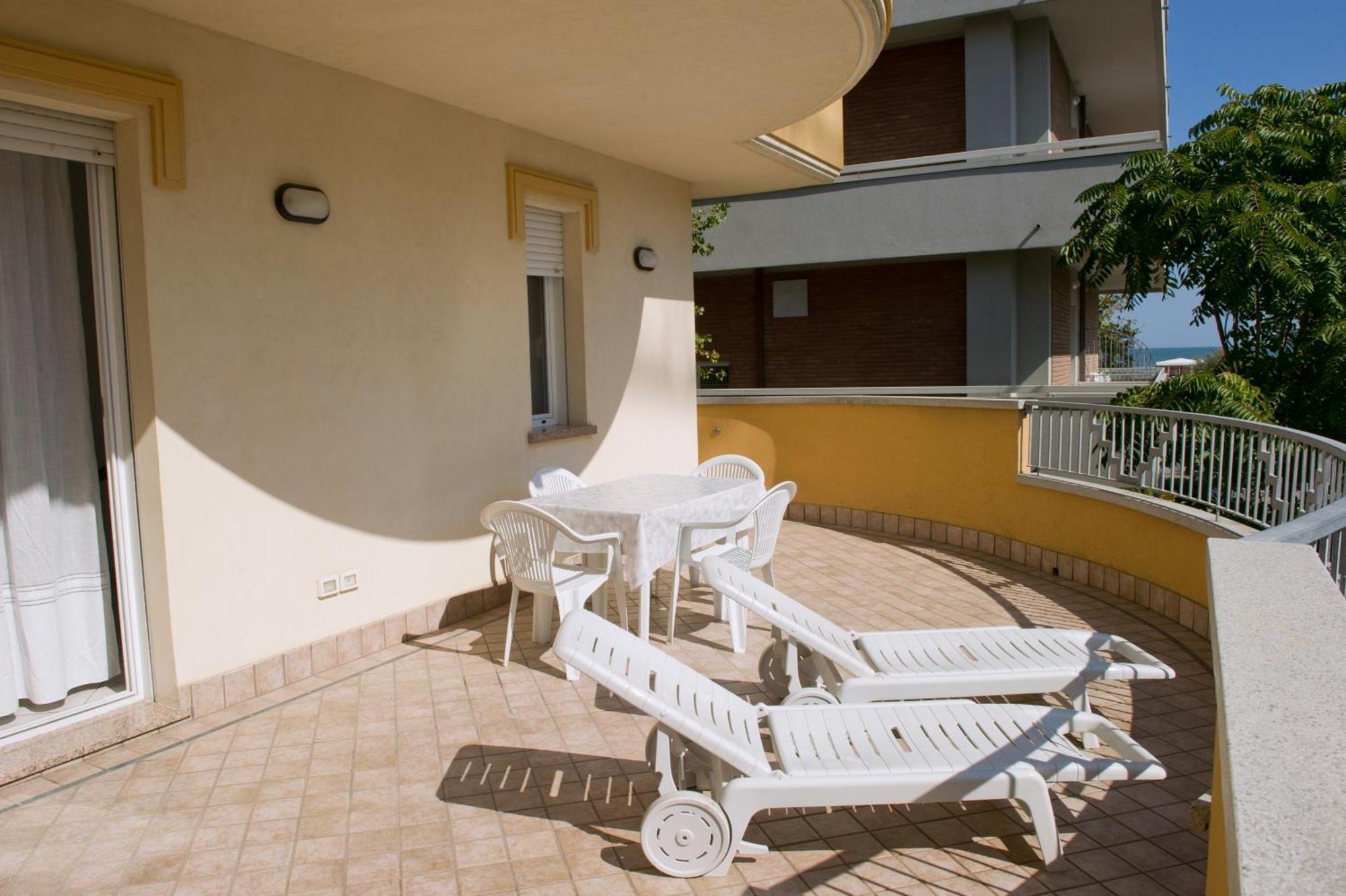 Residenza Raggio Appartement Riccione Buitenkant foto